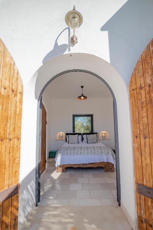 Cisternino Villa In Olive Groove Экстерьер фото